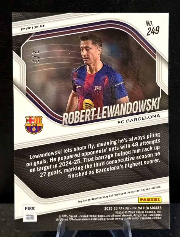 2025-26 Panini Prizm FIFA Barcelona Robert Lewandowski GOLD SHIMMER FOTL /3 view 2