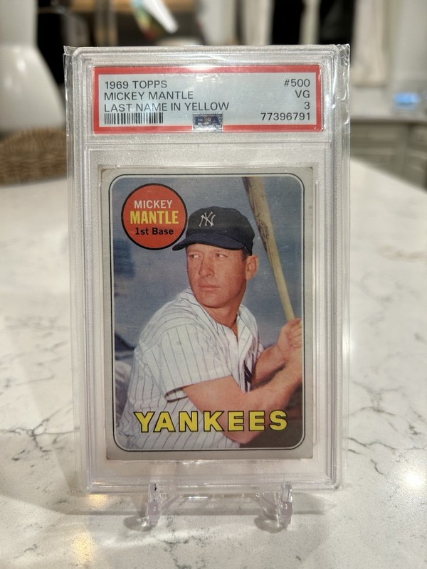 Topps 1969 Mickey Mantle #500 Last Name in Yellow Yankees PSA 3 Graded