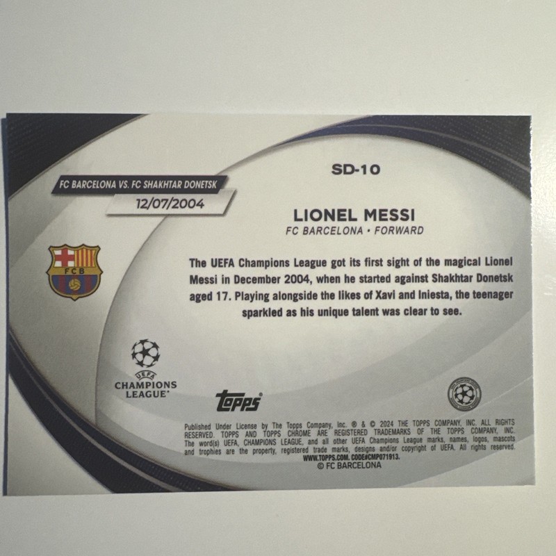 Lionel Messi 2023-24 Topps Chrome UEFA Starball Debut Foil Refractor Barcelona view 2