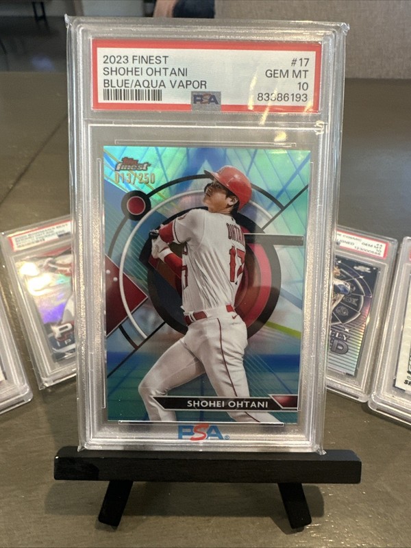 Shohei Ohtani BLUE AQUA VAPOR REFRACTOR /250 SSP TOPPS CHROME NON AUTO PSA 10