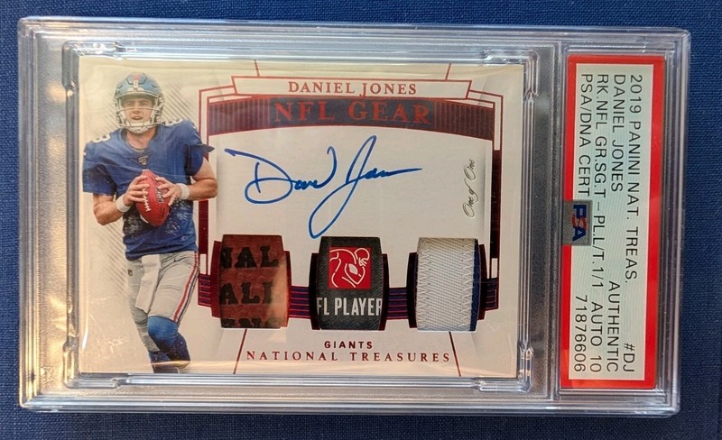 2019 National Treasures Football DJ Daniel Jones RC One Of One Auto RPA 1/1