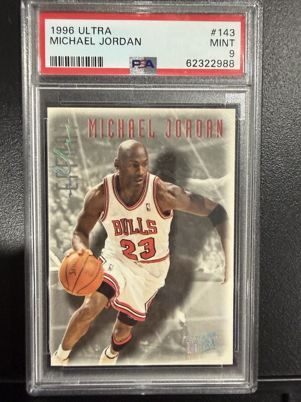 Fleer Ultra 1996-97 Ultra Effort #143 Michael Jordan Chicago Bulls PSA 9