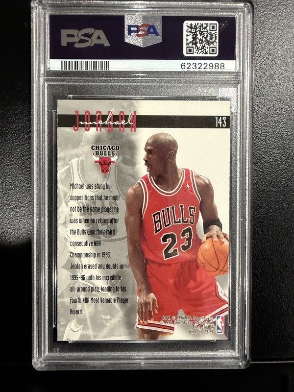 Fleer Ultra 1996-97 Ultra Effort #143 Michael Jordan Chicago Bulls PSA 9 view 2