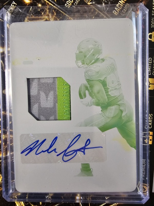 2022 xr football Noah Fant 1/1 patch auto Seahawks