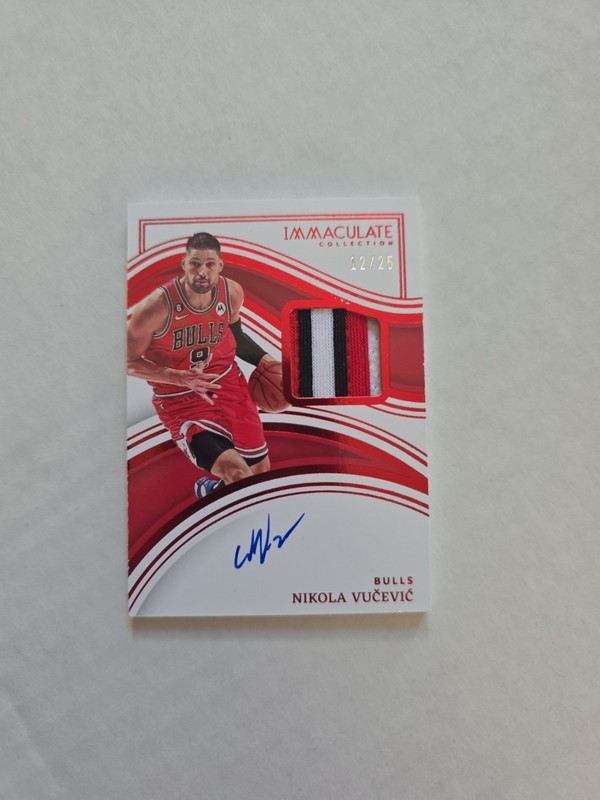 Nikola Vucevic Jersey Number Patch Auto /25 2022-23 Immaculate Basketball Bulls