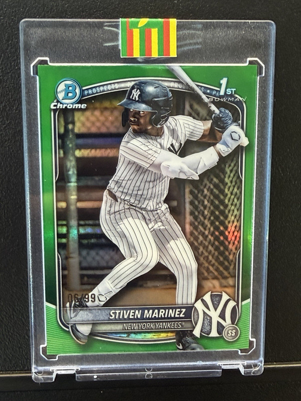 Topps 2025 Bowman Chrome Prospects Stiven Marinez #BCP-189 Yankees Green 06/99 view 1