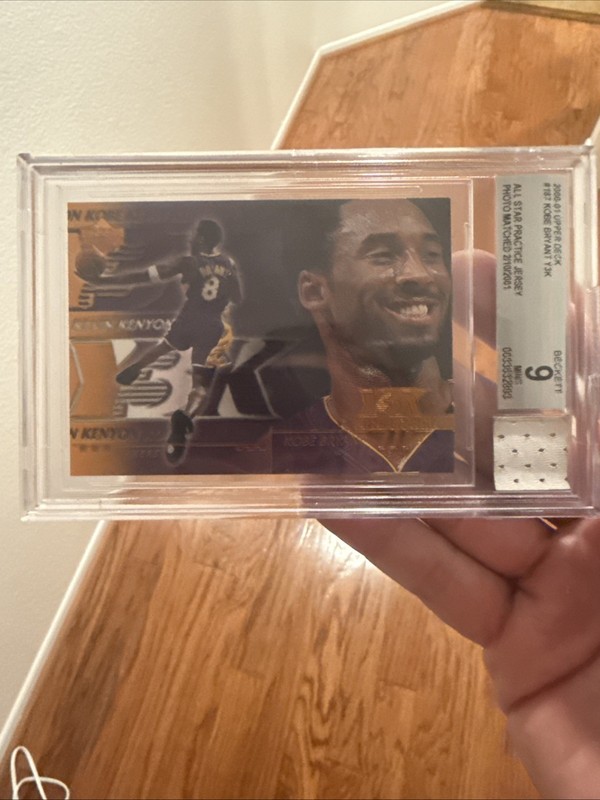 2007-08 Upper Deck Kobe Bryant Game Used Jersey Card Becket Encapsulated