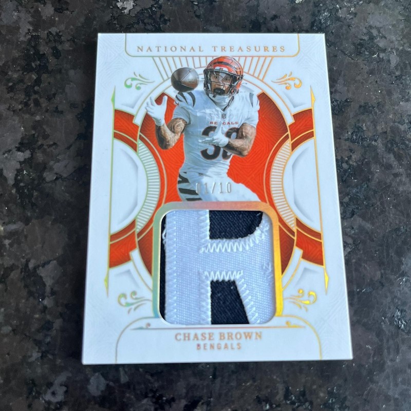 2025 National Treasures Treasured Patch Gold Chase Brown 01/10 1/1 Bengals