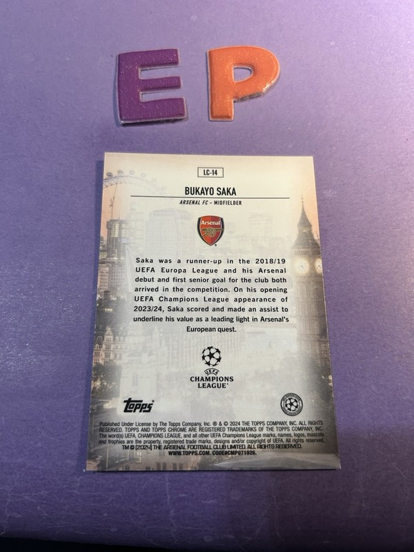 2023-24 Topps Chrome UEFA Bukayo Saka London Calling Arsenal view 2