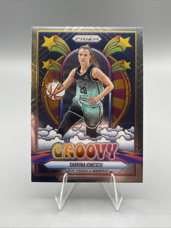 2025 WNBA Panini Prizm Sabrina Ionescu Groovy Prizm #9