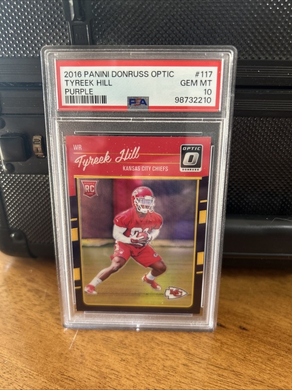 2016 Panini Donruss OPTIC Tyreek Hill ROOKIE PURPLE HOLO PSA 10 GEM MINT RC #117