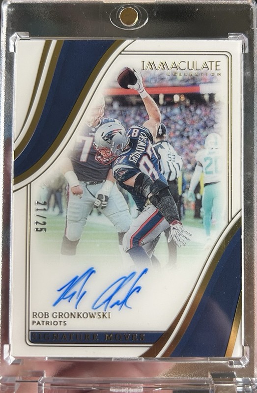 2023 Immaculate Rob Gronkowski On Card Auto Signature Moves /25 Patriots 💎🔥