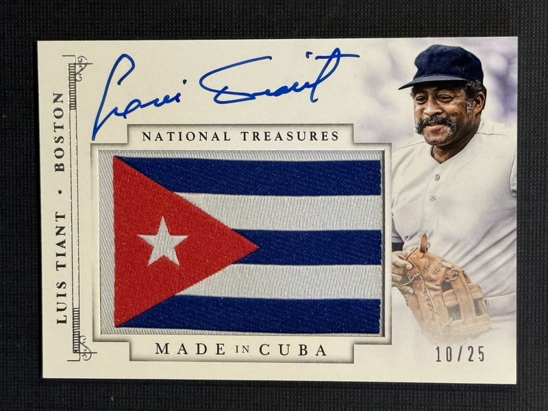 Panini 2014 National Treasures Made In LUIS TIANT Auto mini Flag 10/25