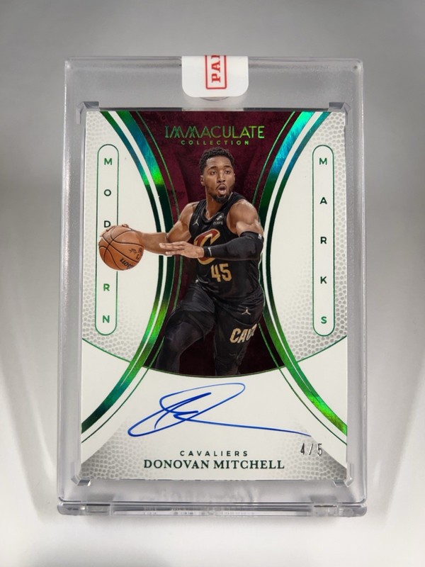 2024-25 Panini Immaculate Donovan Mitchell Modern Marks Emerald Auto Jersey #4/5