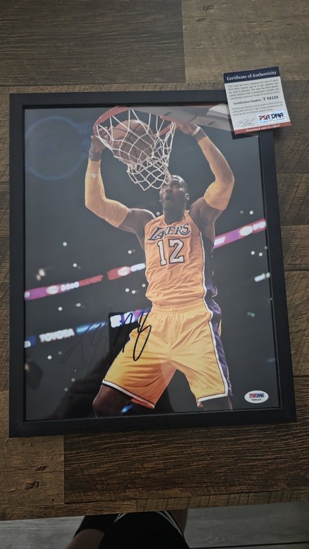 Dwight Howard Autographed PSA DNA 11x14 Photo