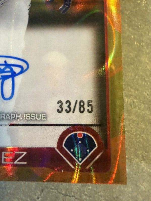 2025 Topps Chrome Update Angel Martínez Gold/Orange Lava Refractor AUTO RC/85 🔥 view 2
