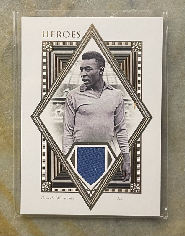 Pele Match-Worn Game-Used Relic Mem 🇧🇷 2022 Futera Unique Heroes #d /45