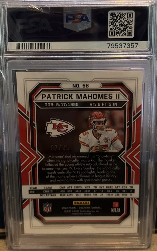 2022 Panini Obsidian Patrick Mahomes II #58 Electric Etch Yellow /25 PSA 9 view 2