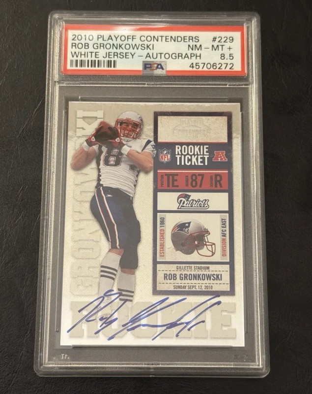 2010 Playoff Contenders Rob Gronkowski #229 White Jersey - Autograph PSA 8.5 MT+