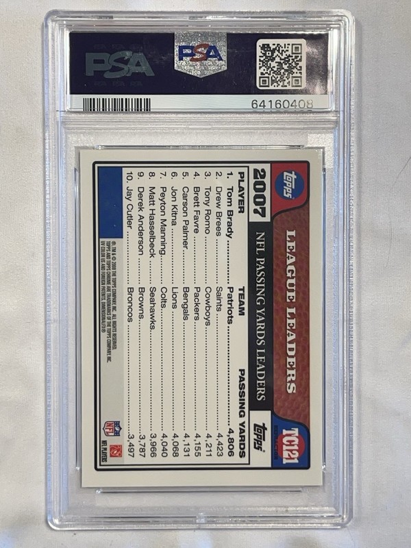 TOM BRADY 2008 Topps Chrome Football #TC121 REFRACTOR LEADERS PSA 8 view 2