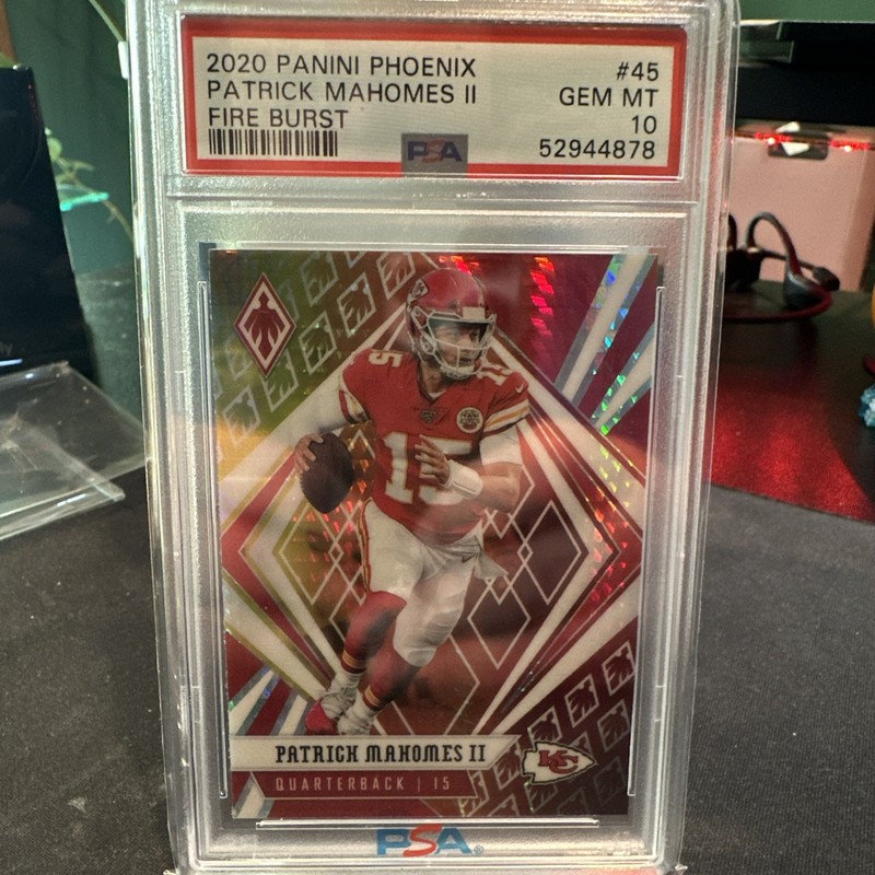 PATRICK MAHOMES PSA 10 FIRE BURST 2020 PANINI PHOENIX #45 NFL KANSAS CITY CHIEFS