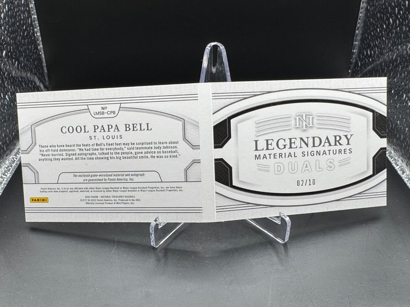 2022 NATIONAL TREASURES!  COOL PAPA BELL!  CUT AUTO! DUAL BAT RELIC!  #/10!  SP! view 2