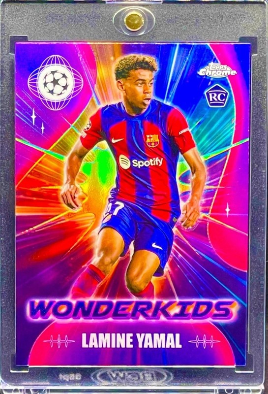 Lamine Yamal RARE ROOKIE RC REFRACTOR TOPPS CHROME INVESTMENT CARD SSP ROY MINT view 2