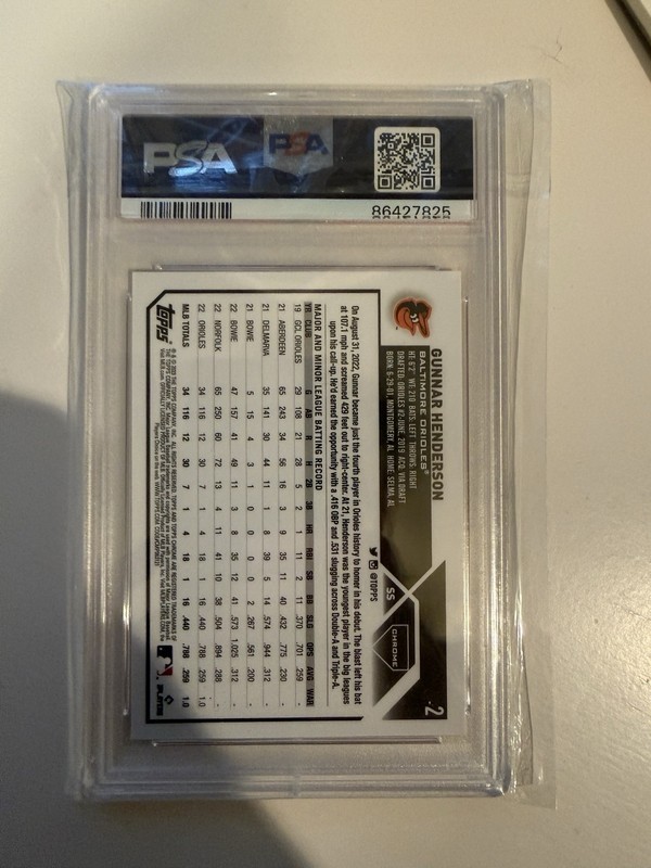 2023 Topps Chrome Gunnar Henderson Rookie #2 Pink Refractor PSA10 GEM MT view 2