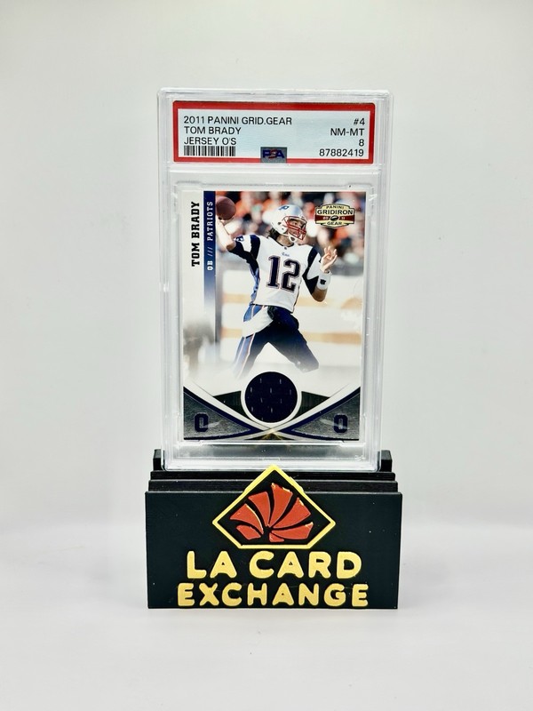 2011 Panini Gridiron Gear - Tom Brady O's Game Worn Patch /49 PSA 8