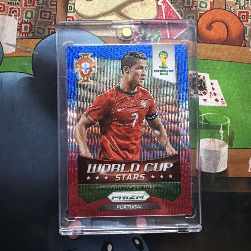 2014 Panini Prizm World Cup - Stars Cristiano Ronaldo #28 Blue & REDWAVE Prizm