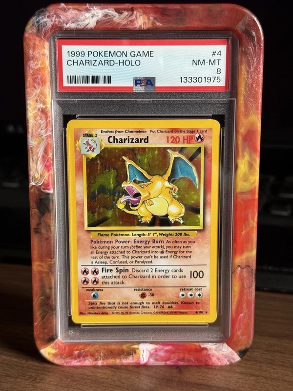 1999 Pokemon Game Base Set #4 Charizard-Holo PSA 8