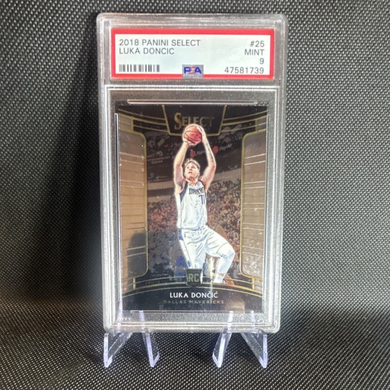 Panini Select 2018-19 Concourse Luka Doncic Rookie #25 Dallas Mavericks PSA 9