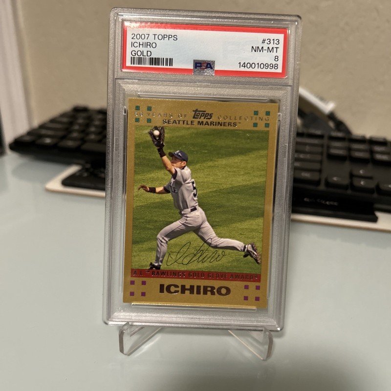 2007 Topps - Ichiro Suzuki GOLD/2007  #313 PSA 8 POP 2