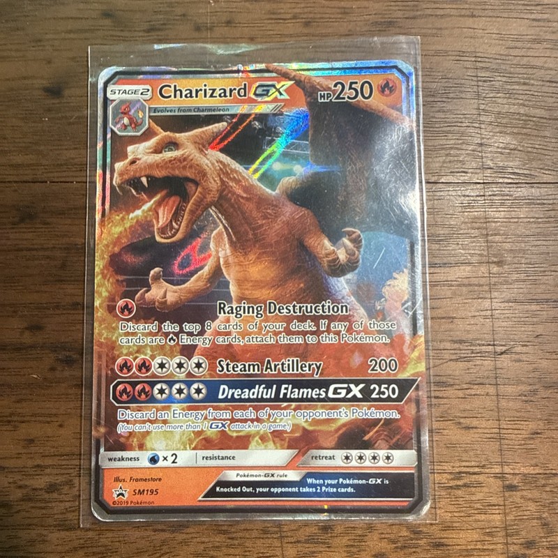 Pokémon TCG Charizard GX SM195 Detective Pikachu Promo Holo