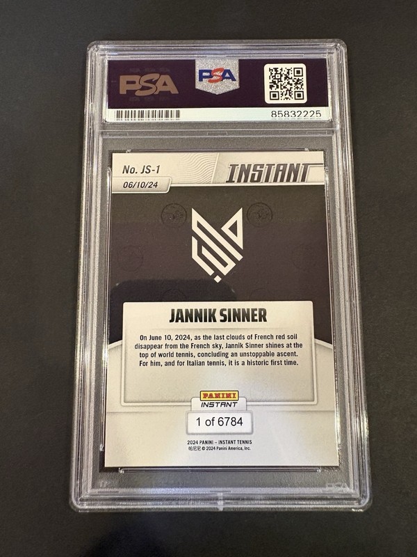 Jannik Sinner Signed Rookie Card PSA/DNA Auto Tennis Roland Garros Italy ATP view 2