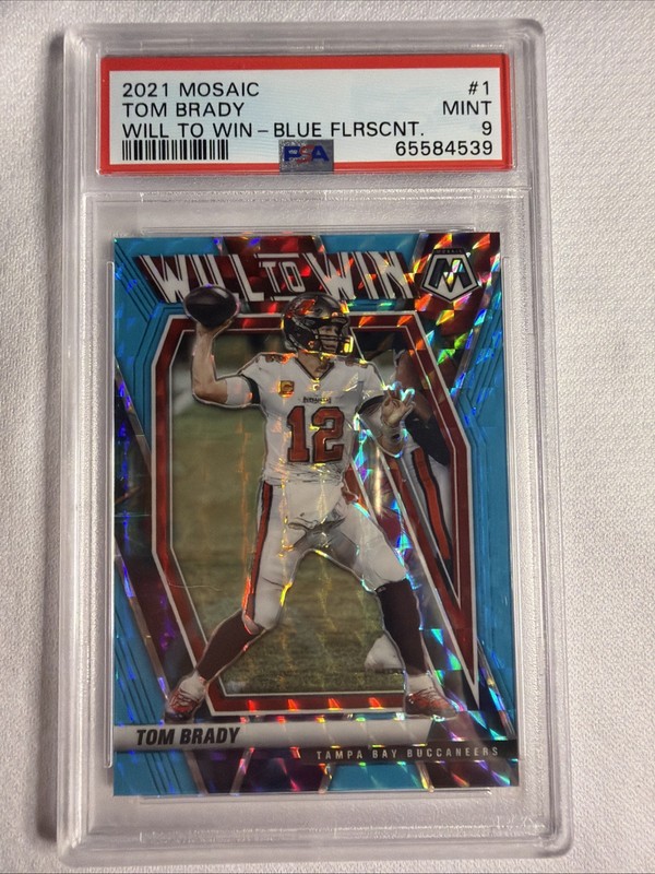 2021 Panini Mosaic Tom Brady Will To Win Blue Fluorescent /15 No WW-1 PSA 9