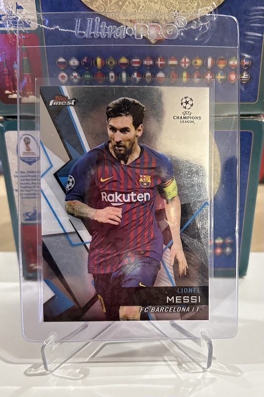 2018-19 Topps Finest UCL Lionel Messi  #1 FC Barcelona Argentina