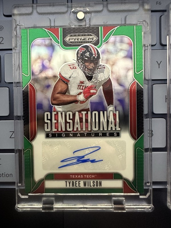 Panini Prizm/Contenders Draft Picks 2-Card Lot Tyree Wilson Auto + Mahomes #39