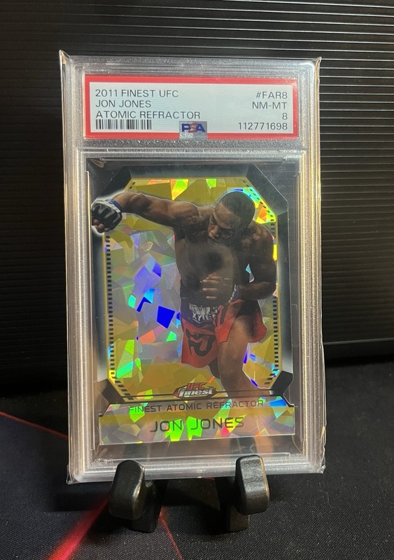 Topps 2011 Finest UFC Finest Atomic Refractor Jon Jones #FAR-8 PSA 8