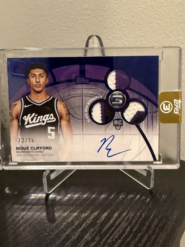 2025-26 Topps 3 Basketball Nique Clifford Rookie Patch Auto /15 Kings