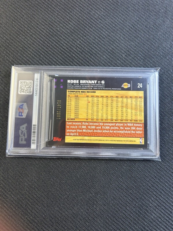 KOBE BRYANT 2007-08 TOPPS #24 GOLD VARIATION L.A. LAKERS /2007 PSA 7 NM view 2