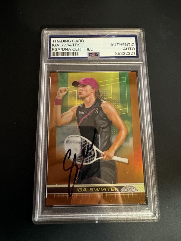 Iga Swiatek Signed Topps Chrome Card PSA/DNA Auto WTA Tennis Roland Garros