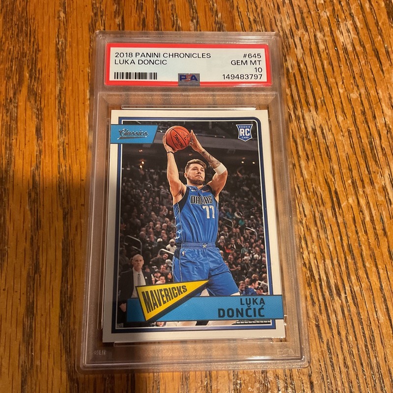 LUKA DONCIC 2018 PANINI CHRONICLES #645 CLASSICS ROOKIE RC PSA 10 GEM MAVERICKS view 2