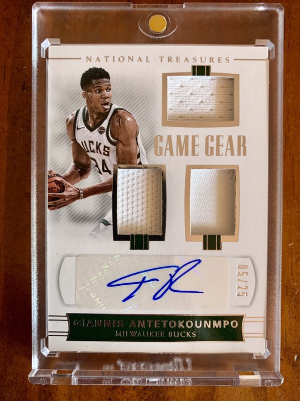 2017-18 National Treasures Giannis Antetokounmpo Auto Triple Patch 5/25 #GGT-GAN