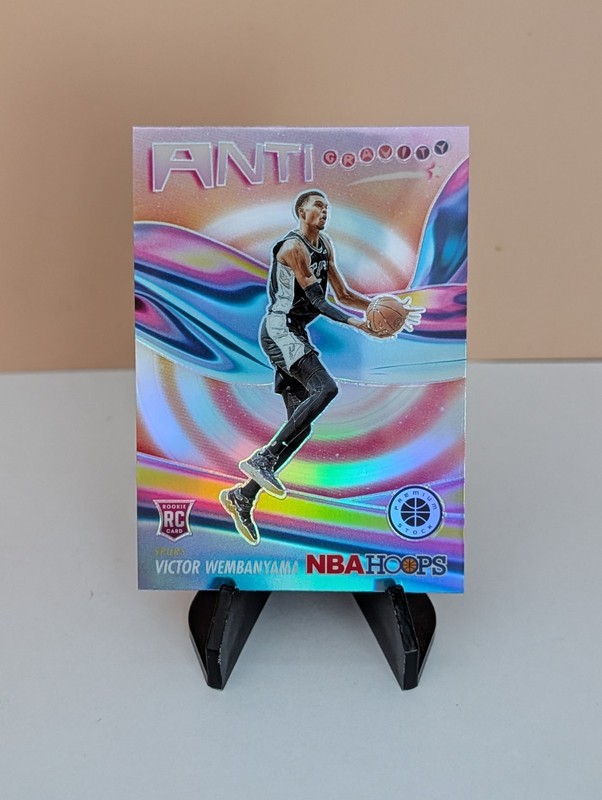 2023-24 Panini Premium Stock Victor Wembanyama Silver Prizm Anti Gravity RC #5