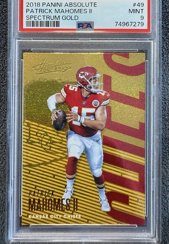 2018 Panini Absolute Spectrum Gold Patrick Mahomes II #49 PSA 9 MINT 2l4