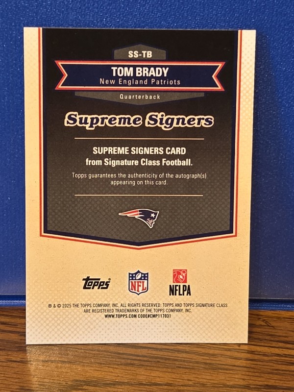 2025 Topps Signature Class Tom Brady Supreme Signers Black 2/10 On Card Auto view 2