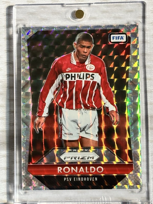 2025-26 FIFA Prizm Soccer - Ronaldo #23 - 2015 Flashback! Mosaic Prizm