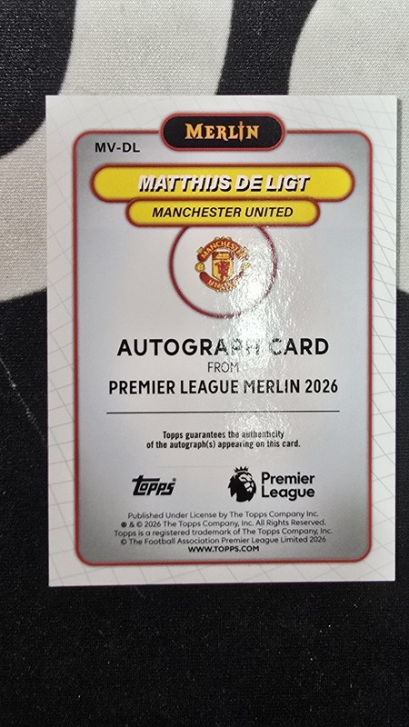 2025-26 Topps Merlin Premier League #MV-DL Matthijs De Ligt TRUE RED AUTO 1/5 view 2