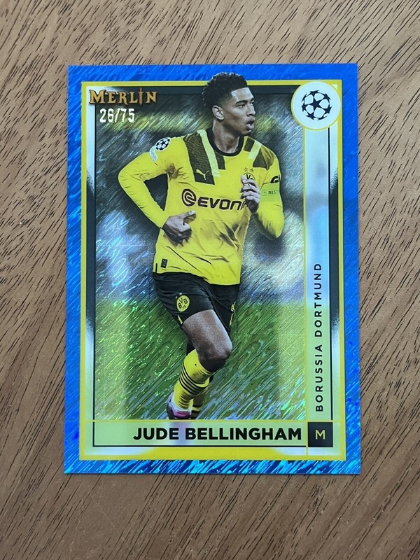 2022-23 Topps Merlin UEFA Jude Bellingham Blue Shimmer /75 - Borussia Dortmund